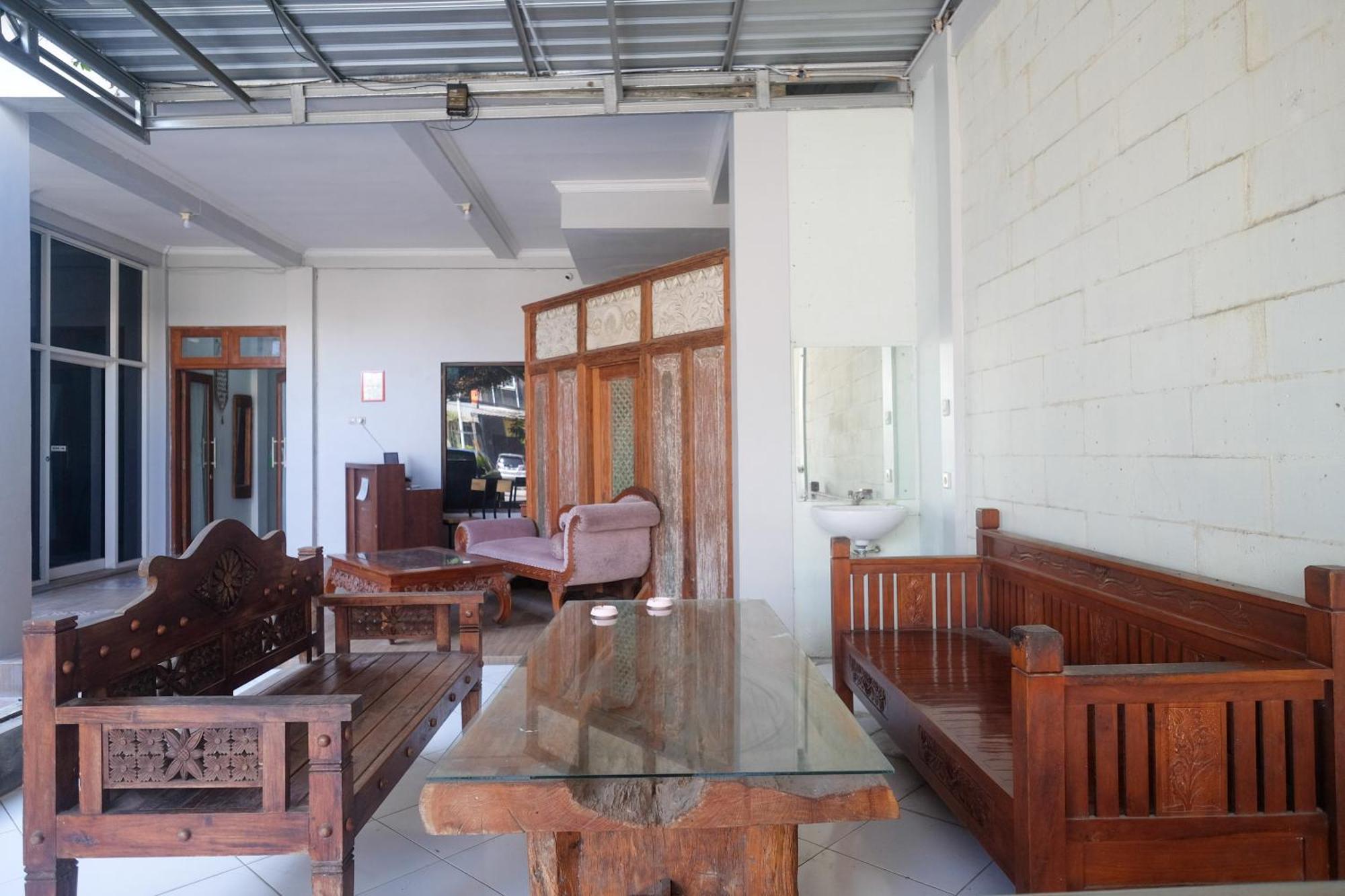 Reddoorz Syariah Near Pakuwon Mall Jogja Kejayan Eksteriør billede
